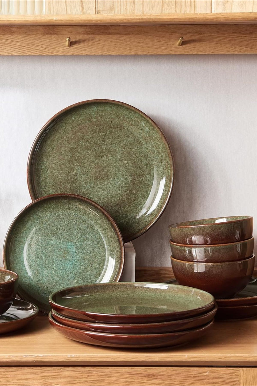 Full Dinnerware Set for Two (8 Pieces)